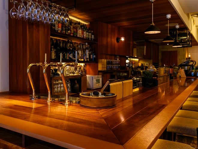 カウンター席がある