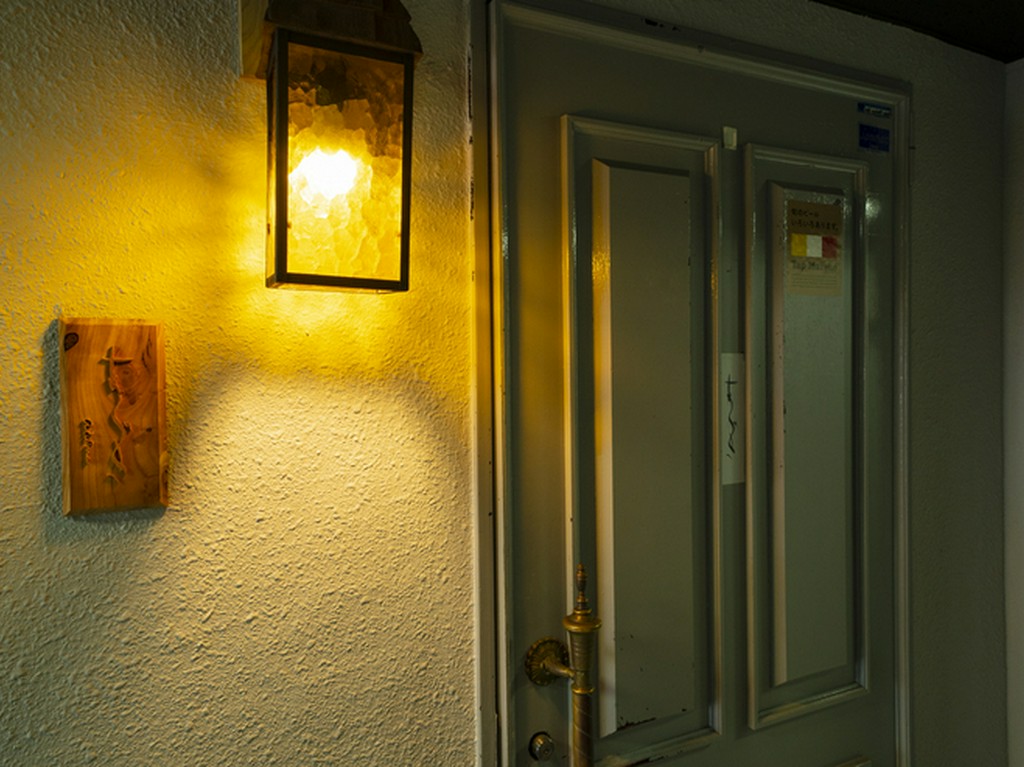 “非日常”に誘ってくれる。こだわりの詰まったショットバー