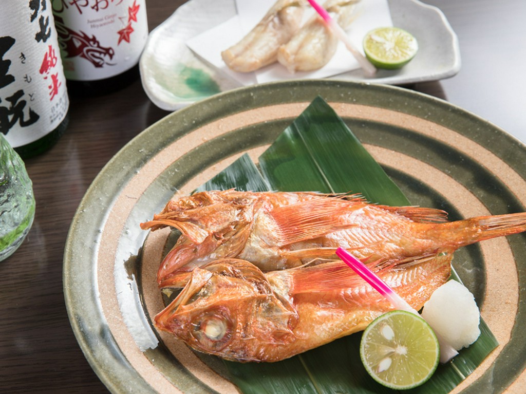 旬魚の美味を丸ごと味わえる、自家製の一夜干し各種