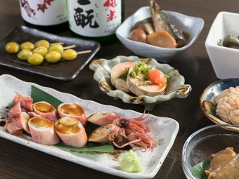 県産素材を活かした逸品も多い『前菜』各種