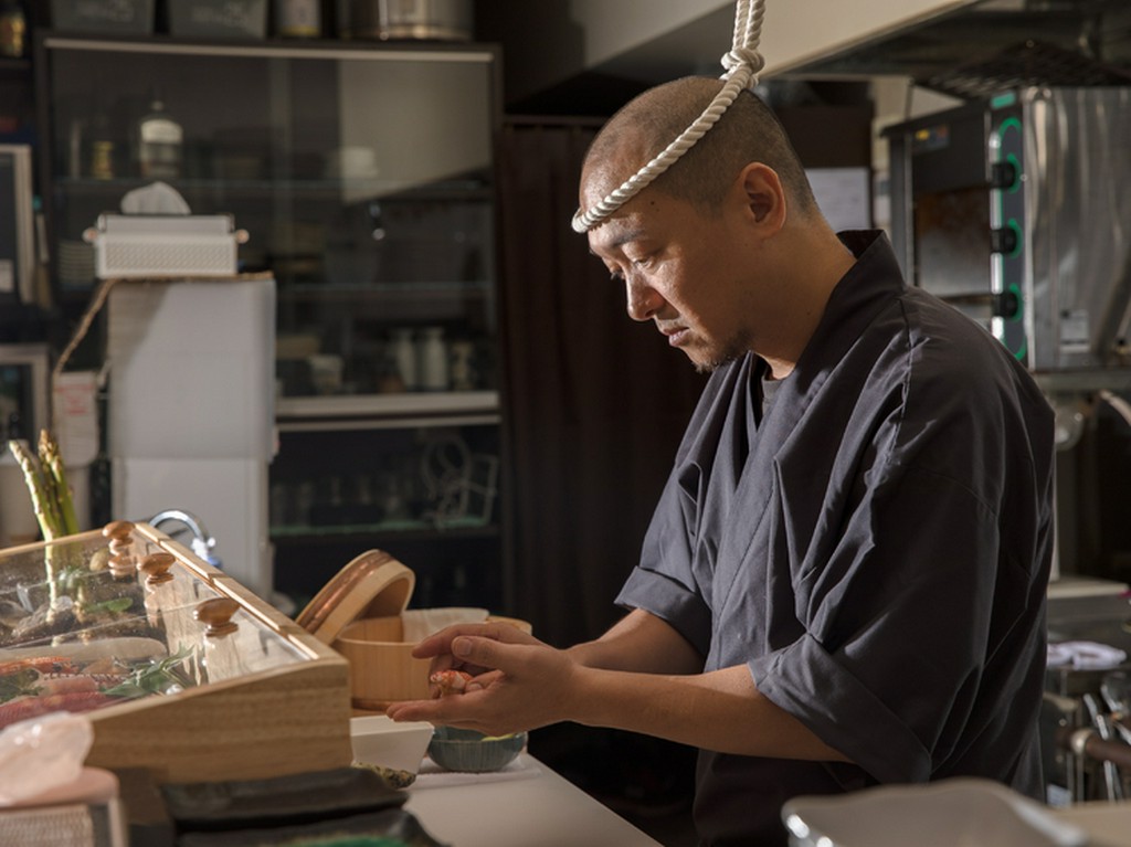 気さくで話好きな大将とともに、笑顔で過ごす時間