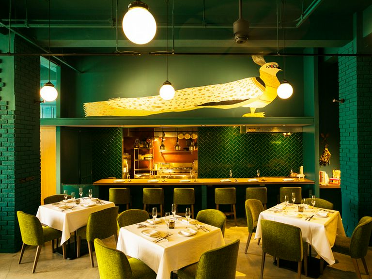 熟練スタッフの安定感抜群のもてなしに身を委ねられる一夜