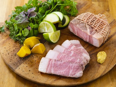 カジュアルに２人の時間が楽しめる創作料理店