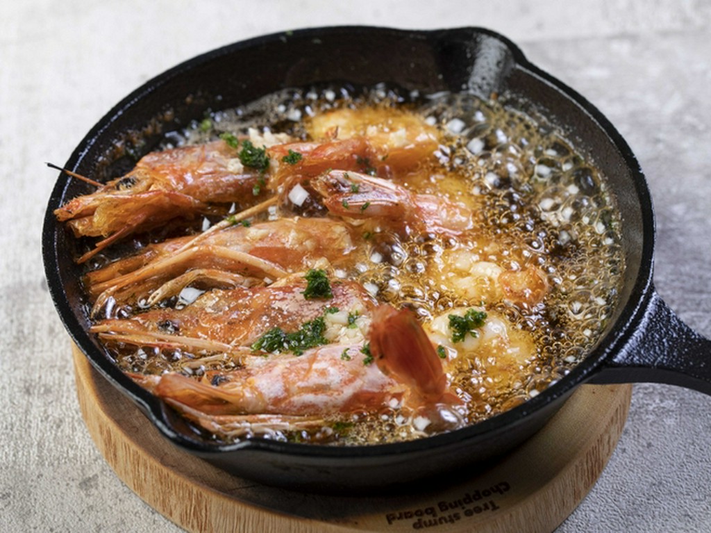 海老のアヒージョ