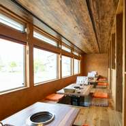 ・4席が並ぶ掘りごたつ席
・最大25名様までご利用可能