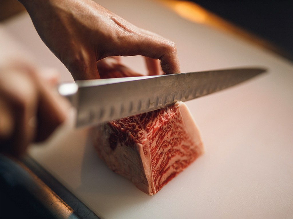 肉に精通した店主が厳選しているからこそ味わえる、肉本来の旨み