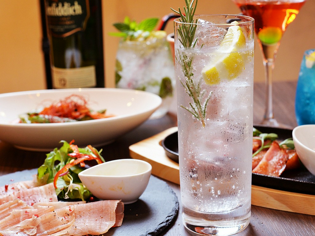 それぞれの好みに応じて仕上げる『ジントニック』
