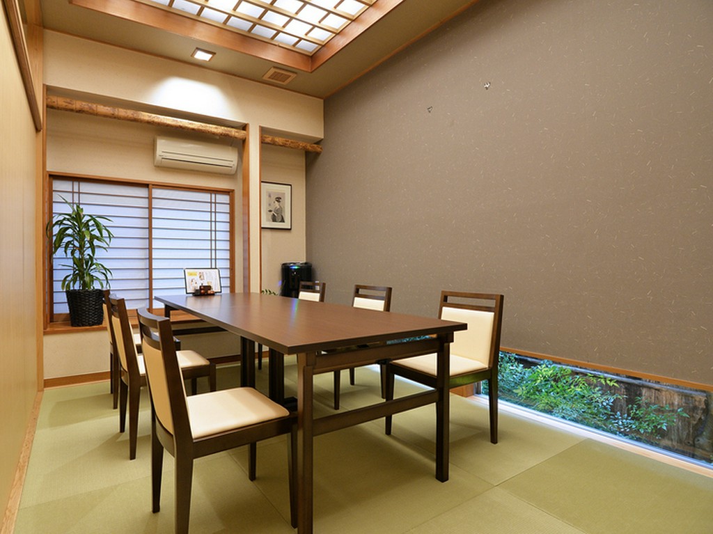 ホールや個室はすべてバリアフリー対応