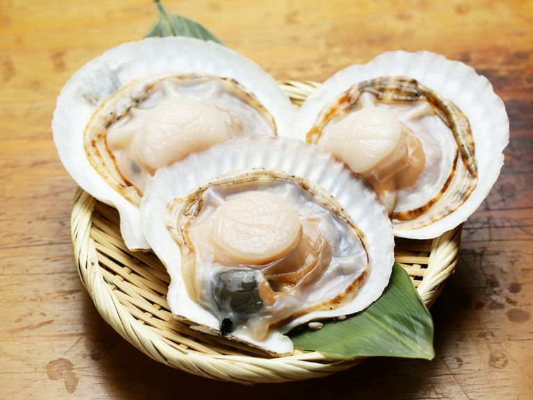 網焼きや刺身で堪能できる、その日に採れたばかりの『帆立』