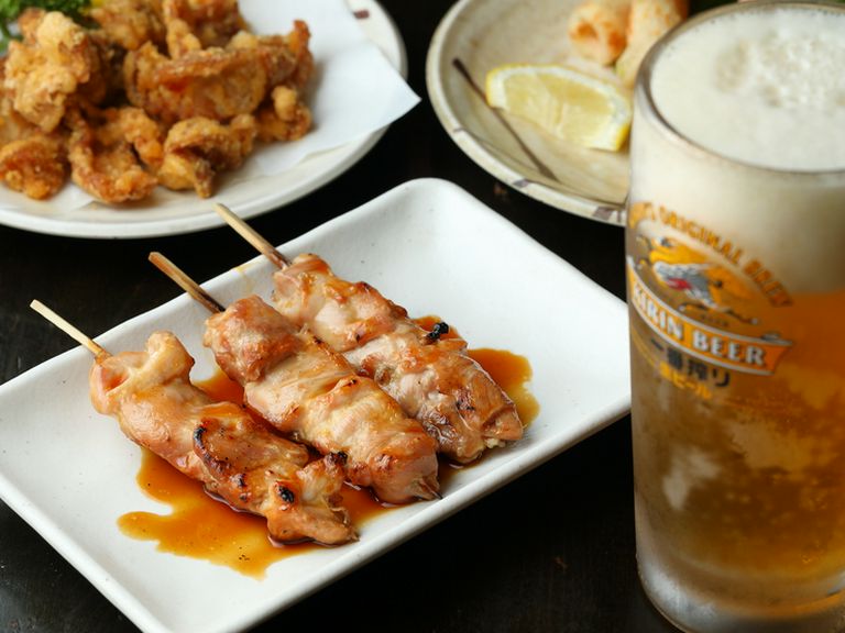 思い思いに酒が満喫できるのは大衆居酒屋ならではの楽しみ