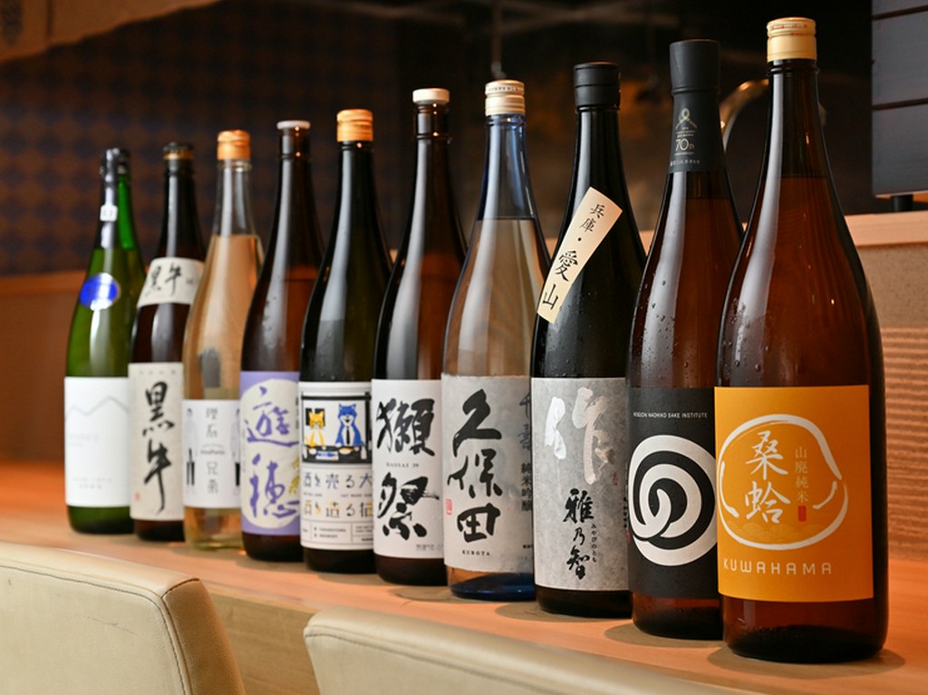 利き酒師が選ぶ、貝とのペアリングを意識した日本酒の品揃え