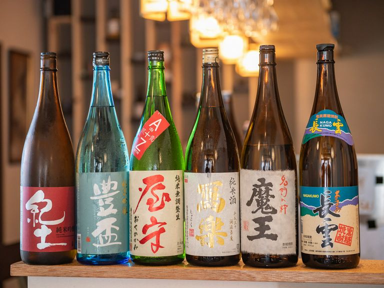 料理によく合うお酒が豊富。めずらしい銘柄を試す楽しみも