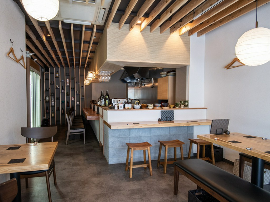 くつろげるアットホームな空間で、穏やかな時を過ごせる居酒屋