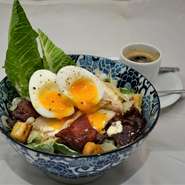 Large "Caesar salad"
コーヒーor紅茶orオレンジジュース