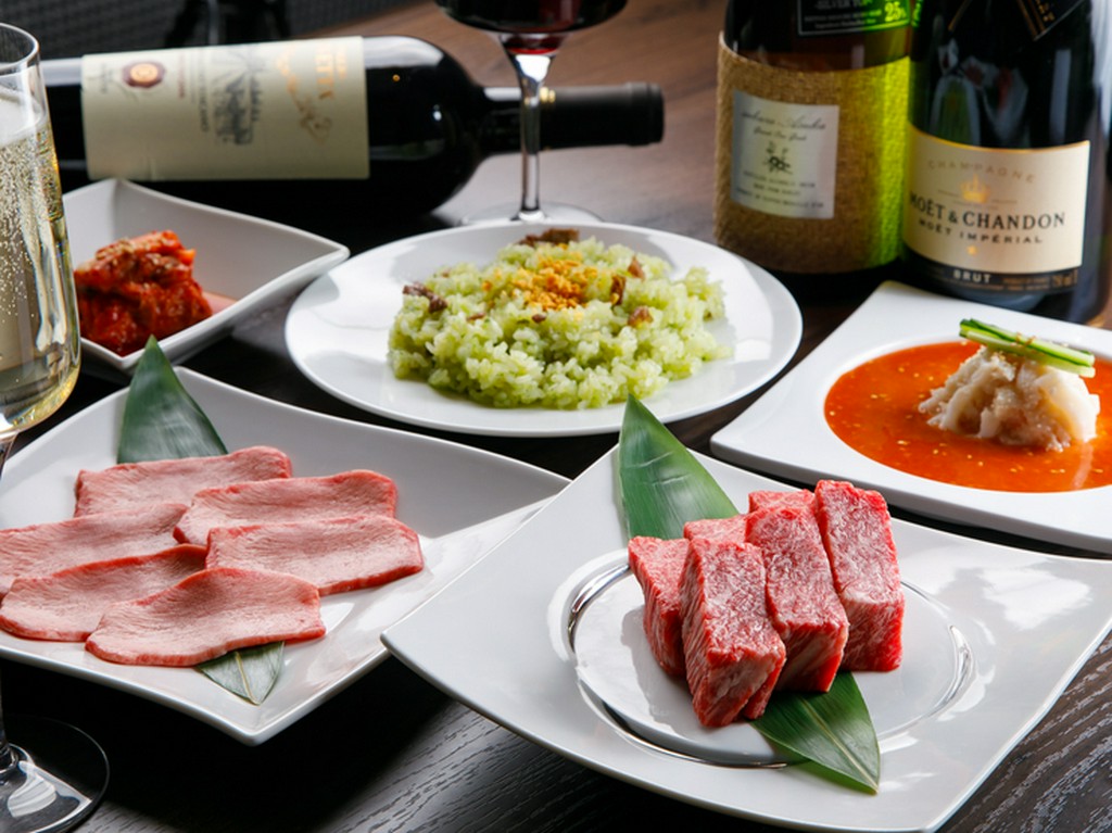 一品ものからスイーツまで、多種多様な手づくり料理が自慢