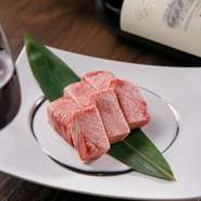 安福名物の厚切りのタン塩です。リピート率が圧倒的に高い商品です。