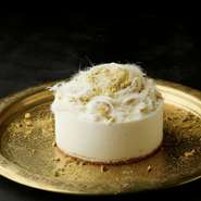 お誕生日や記念日のケーキとメッセージプレートをご用意いたします。