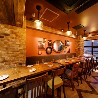 中団体~大人数様向けのメインソファーシート【3~20名様用】