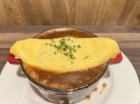 かぼちゃをベースに仕上げたシカゴピザ　かぼちゃの甘みとチーズのマリアージュを楽しめます　　ハチミツをかけてよりおいしくなります