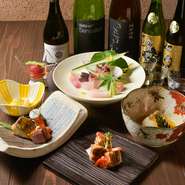 ドリンクは東北、北陸の日本酒を中心に、ワインやカクテル、焼酎など多彩なラインナップを用意。「八海山」や「九頭龍」、「景虎」などの日本酒を、こだわりの料理と共に味わってみませんか。