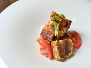 3つの味わいを1つの料理に。オリジナルメニュー『三味豚』