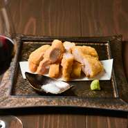 東京都産の黒毛和牛「秋川牛」をはじめ、希少価値の高い「白金ポーク」などこだわりのブランド肉を用意。中でも『厚切りトンカツ』に使用する「白金ポーク」は、味わいのまろやかさが絶品の豚肉。お店でぜひ。