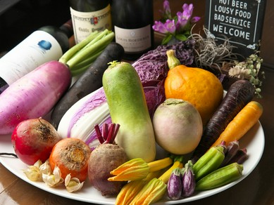 こだわりのワインも揃えています