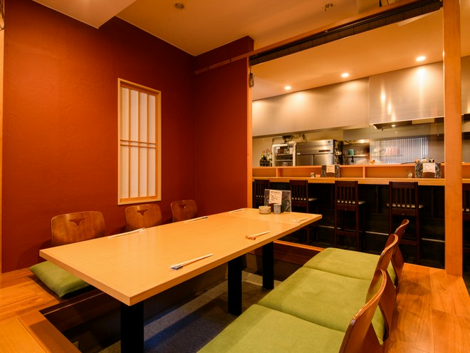 食器・内装にこだわっている