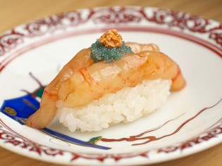 鮨の美味しさを決めるシャリは、石川県産コシヒカリ100%使用