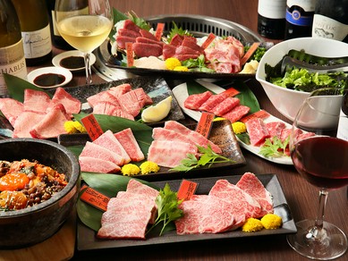 個室で楽しむこだわりの焼肉を飲み放題付きで