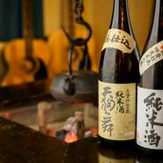 飲み頃の地酒と地場の食材との相性は折り紙付き。旬の幸のお供にはお気に入りの一杯をぜひ。