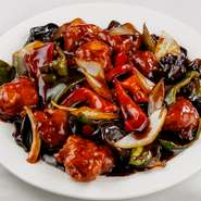 小サイズは880円