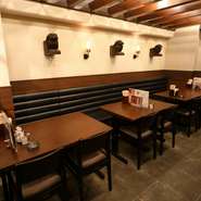 調理場を支えているのは張氏をはじめ、全て中国で修行を積んだ経験豊かな料理人。料理提供スピードへのこだわりはもちろん、ブレのない、常に安定した味で食べてもらえる努力を怠りません。