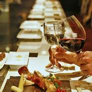 大人のデートに最適な落ち着いた雰囲気のカウンター