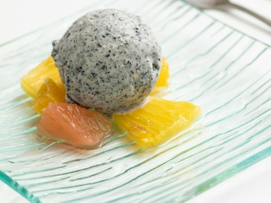 誕生日の方にメッセージプレートでサプライズ