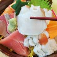 海鮮丼ランチ