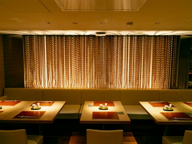 「落ち着ける店内で歓送迎会を」