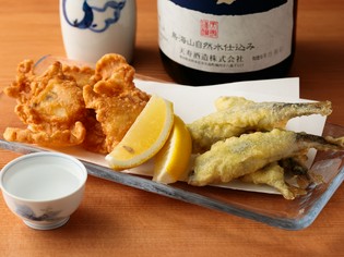 軽やかな衣に包まれた、柔らかくて旨みのある『河豚の竜田揚げ』