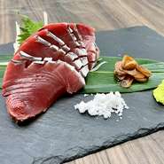 高知直送 厚切りカツオ刺し
