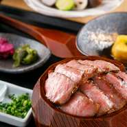 ・一品
・自家製豆冨
・サラダ
・飛騨牛ひつまぶし
・香の物
・味噌汁
・デザート