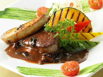 メインにお肉とお魚どちらもお楽しみいただけるフルコース『コンチェルト』