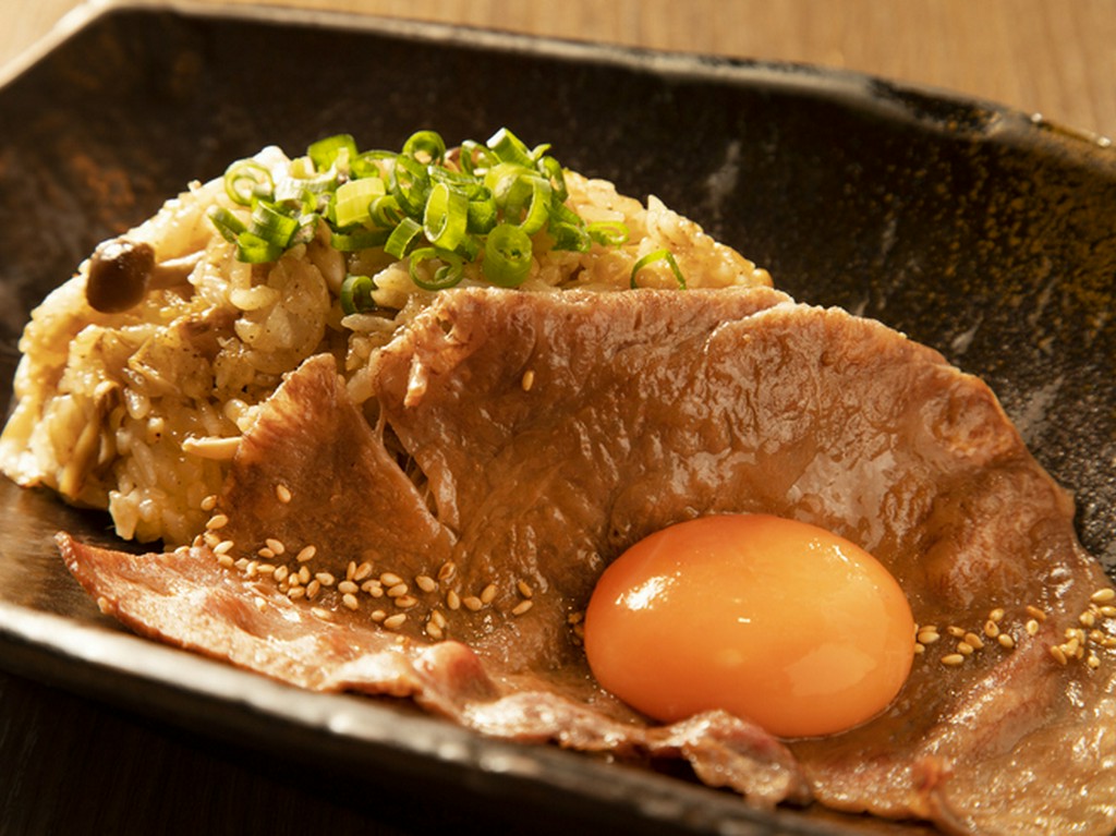 倉石牛大判のせガーリックチャーハン