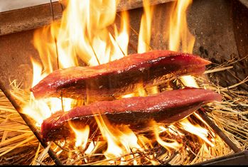 活鱼与稻草烧 地雷也