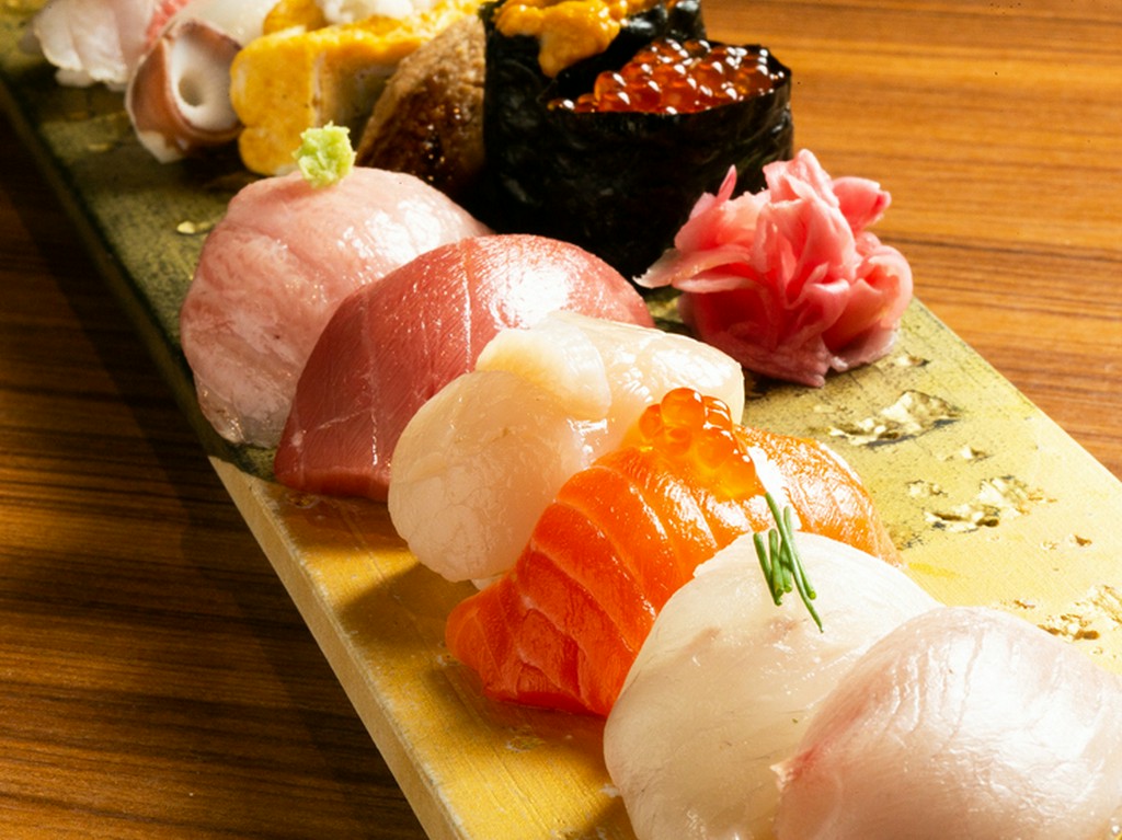 妥協なく上質素材を選び、どのメニューも豪快に盛付