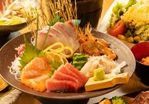 お肉もお魚もお寿司もデザートも、よくばりに楽しめる！
ご友人やご家族、会社の集まりなどにぜひ！