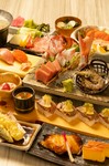 お肉もお魚もお寿司もデザートも、よくばりに楽しめる！
ご友人やご家族、会社の集まりなどにぜひ！