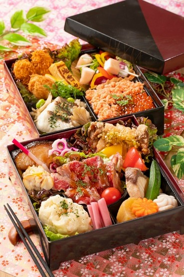 鮨と地酒 地雷也 青森市 居酒屋 テイクアウト デリバリーメニュー ヒトサラ 鮨と地酒 地雷也 青森市 居酒屋 テイクアウト デリバリーメニュー ヒトサラ