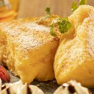 メープルたっぷりしみ込みフレンチトースト