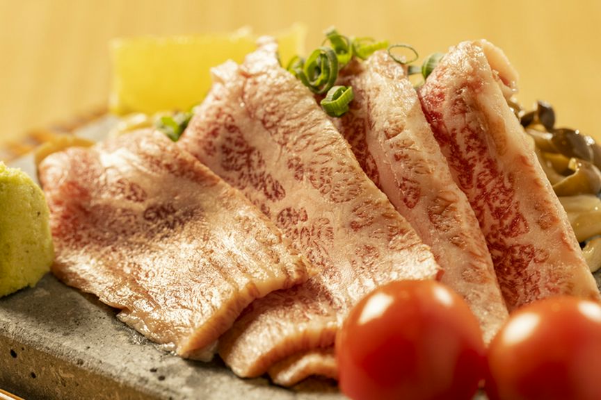 国産牛　三角バラ薄切りステーキ