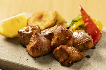 国産牛　三角バラ薄切りステーキ